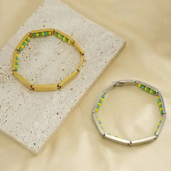 Bracelet Orula en perles colorées et designs uniques