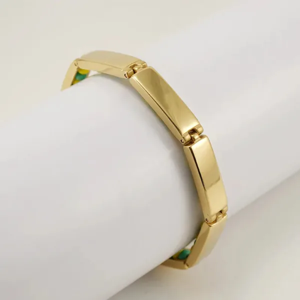 Bracelet Orula, pièce marquante de l'artisanat africain