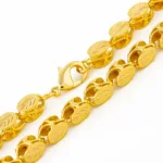 Bijoux ethniques, chaîne dorée artisanale