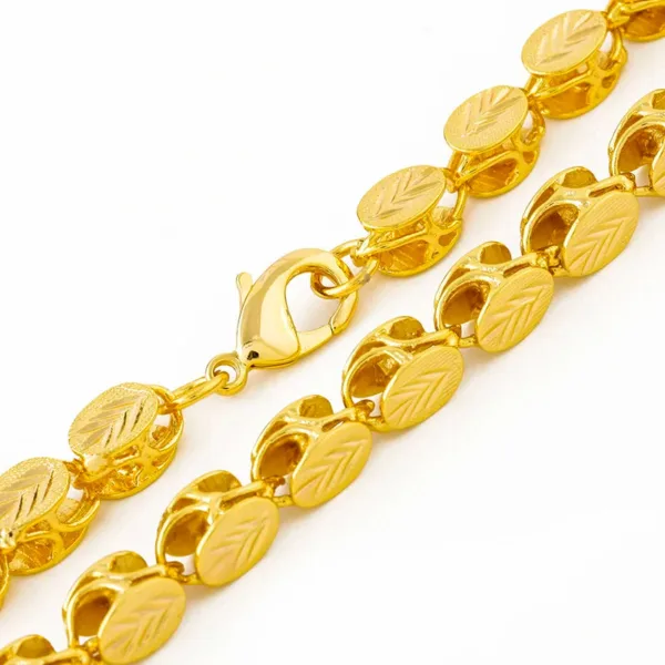 Bijoux ethniques, chaîne dorée artisanale