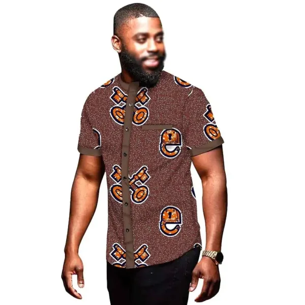 Chemise légère à manches courtes avec motifs originaux