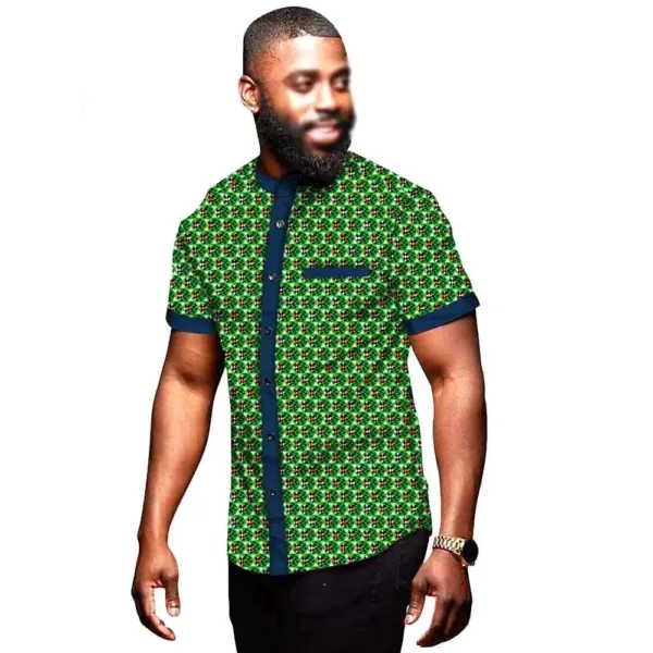 Vêtement homme avec imprimé culturel africain