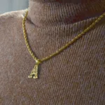 Bijou africain personnalisé avec initiale
