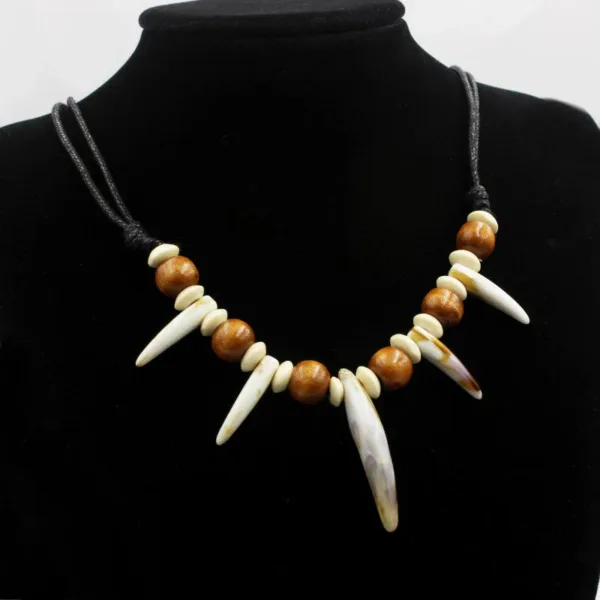collier-africain-dents-de-loup-imitation-1 Collier Africain Dents De Loup Imitation
