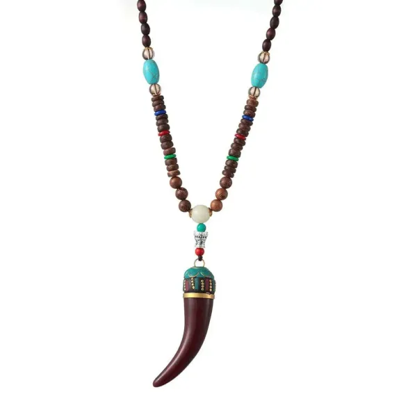 Bijou en bois inspiré de l'art africain