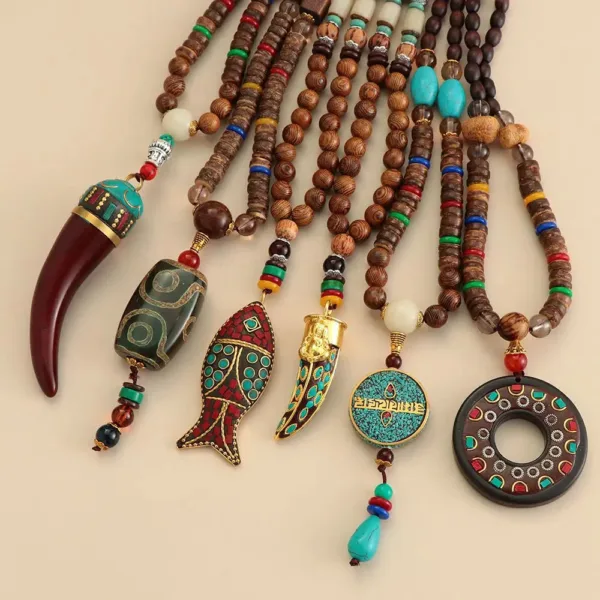 Collier unique en bois, culture africaine