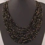 Collier Africain en Perles Multicouches - vue 2