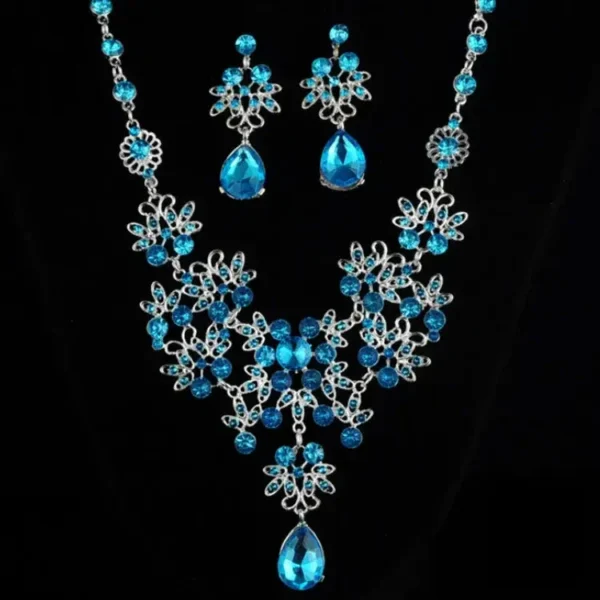 Collier Africain en Perles Multicouches - vue 10