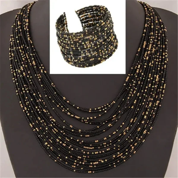 Collier en perles colorées d'inspiration africaine