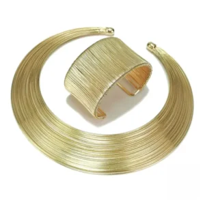 Ras du cou africain avec design traditionnel