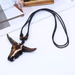 Accessoire élégant avec motif de tête de buffle