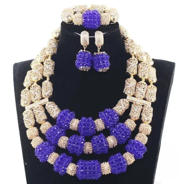 Bijou en corail, charme africain authentique