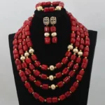 Collier Africain Traditionnel en Corail - vue 2