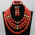 Collier Africain Traditionnel en Corail - vue 3