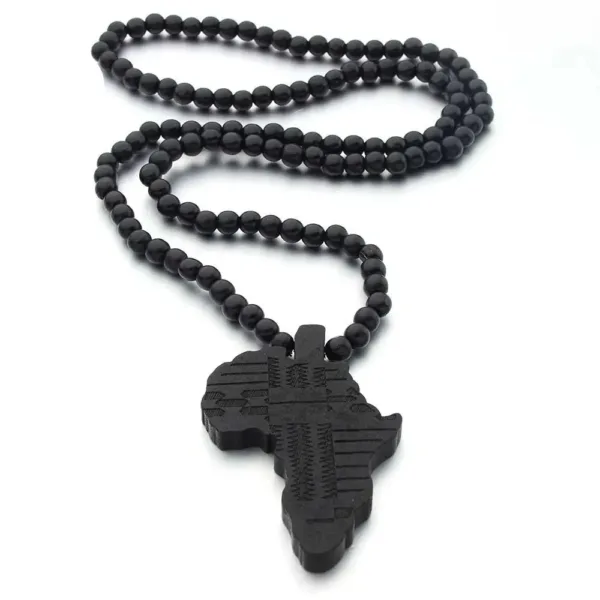 Collier artisanal en bois, motif Afrique stylisé