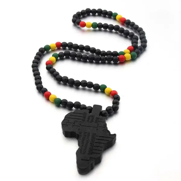 Accessoire ethnique en bois, carte de l'Afrique