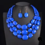Collier artisanal aux nuances vibrantes