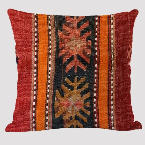 coussin-traditionnel-africain-1 Coussin traditionnel africain en tissu coloré