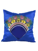 Coussins en tissu wax pour un intérieur coloré