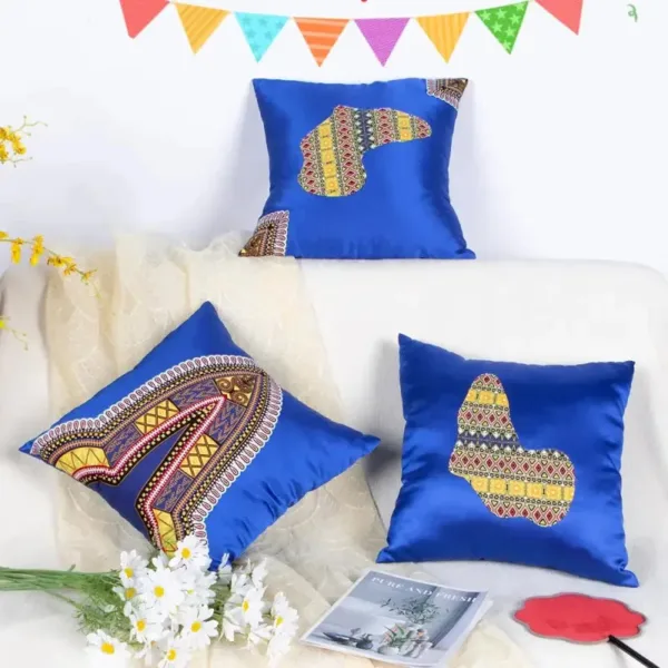 Coussins africains en tissu wax traditionnel