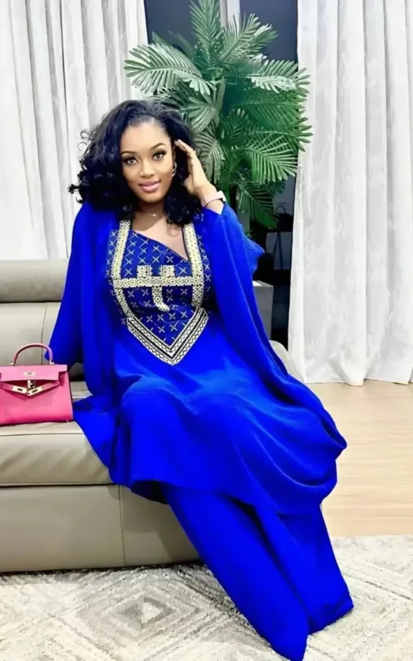 Mode africaine pour femme, haut brodé élégant
