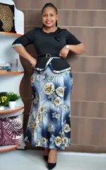 Tenue traditionnelle africaine pour femme : veste et jupe