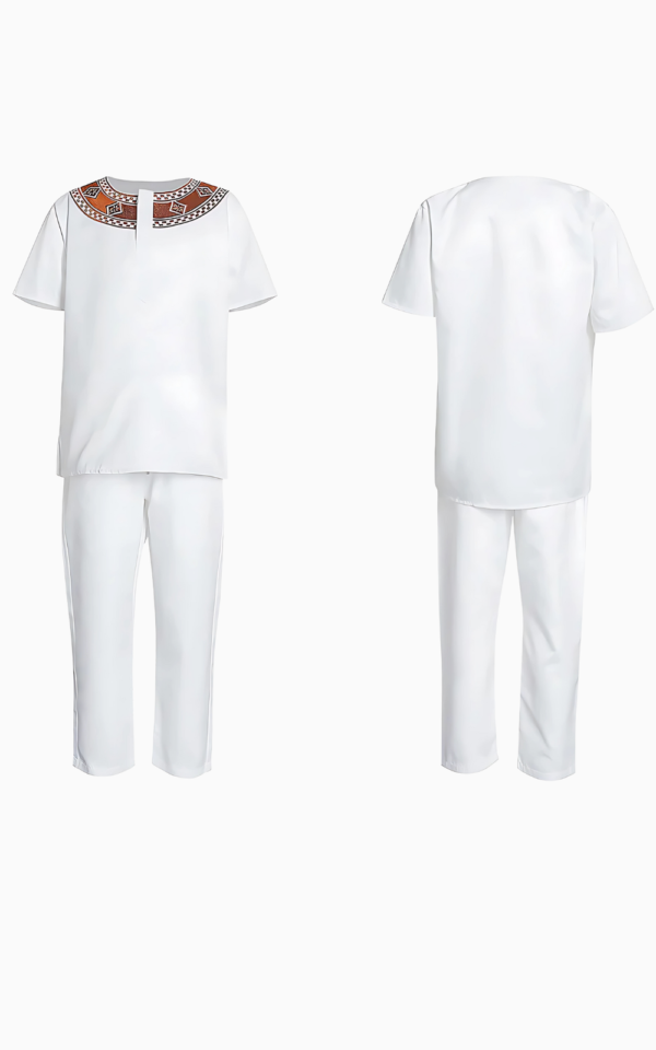 Boubou Africain Enfant en blanc, design traditionnel et élégant