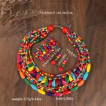 Bijou africain : collier en perles aux formes géométriques