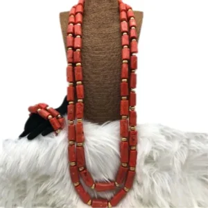 Ensemble collier et bracelet en corail africain