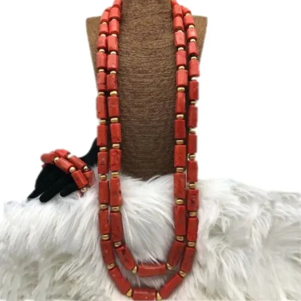 ensemble-collier-et-bracelet-africain-en-corail-1 Ensemble collier et bracelet en corail africain