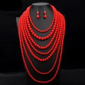 Accessorisez votre tenue avec ce collier africain