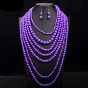 Collier en perles artisanales aux motifs africains