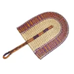 Éventail Bolga en matériau naturel et coloré