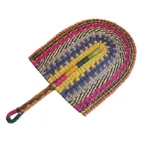 Accessoire culturel aux motifs colorés