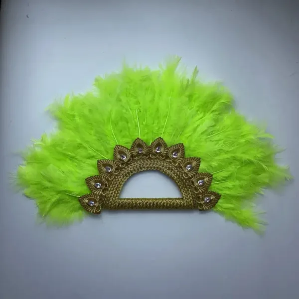 Éventail traditionnel africain pour un mariage chic