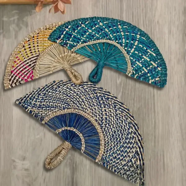eventail-tresse-africain-1 Éventail tressé africain traditionnel