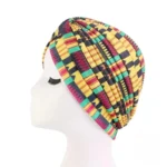 Foulard en wax avec motifs inspirés de l'Afrique