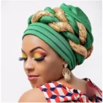 Foulard africain aux motifs géométriques