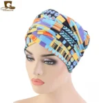 Foulard femme aux motifs traditionnels