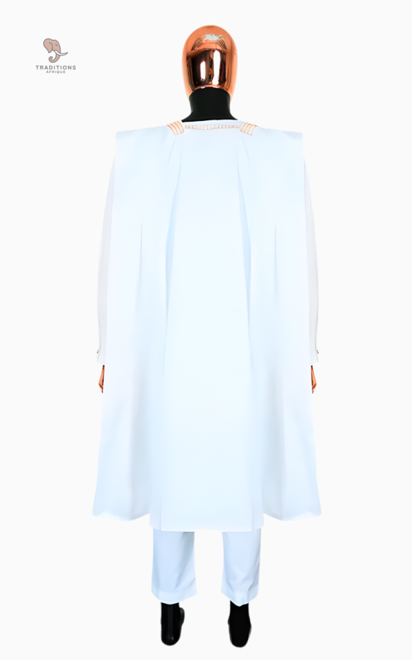 Boubou Africain Homme en bazin blanc, style traditionnel