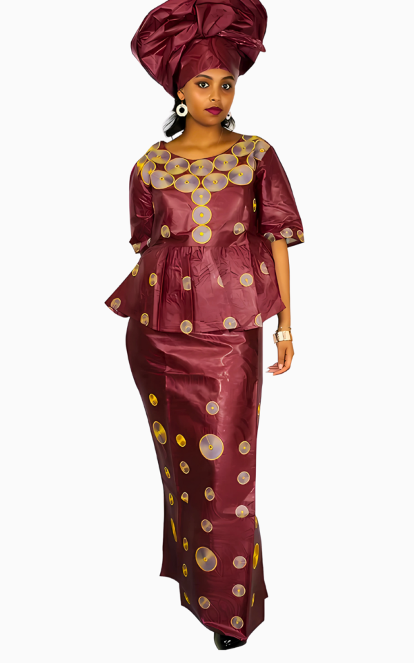 grand-boubou-brode-femme-1 Grand boubou brodé pour femme en tissu africain