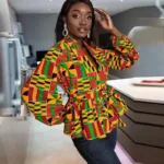 Haut femme avec motifs Kente traditionnels, style africain