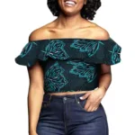 Haut féminin en tissu wax avec motifs culturels