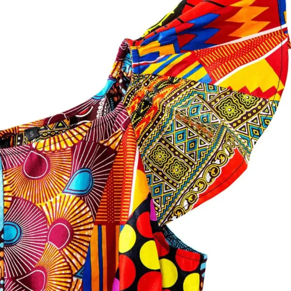 Top féminin aux inspirations africaines traditionnelles