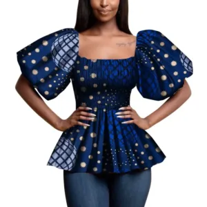 Haut Africain Femme avec motifs colorés