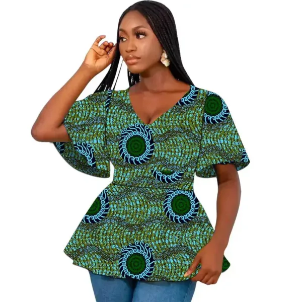 Haut Femme coupe moderne en tissu africain