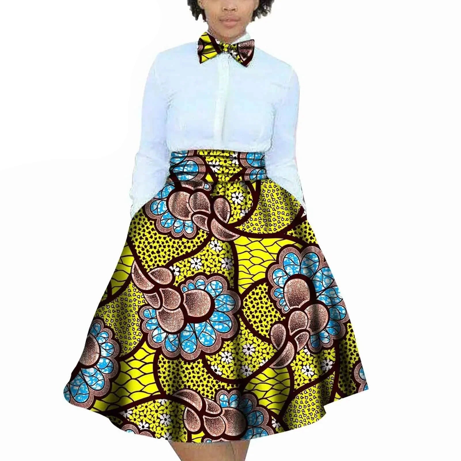 Jupe colorée avec motifs africains et nœud