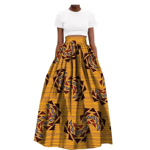Jupe africaine stylée aux motifs traditionnels et colorés