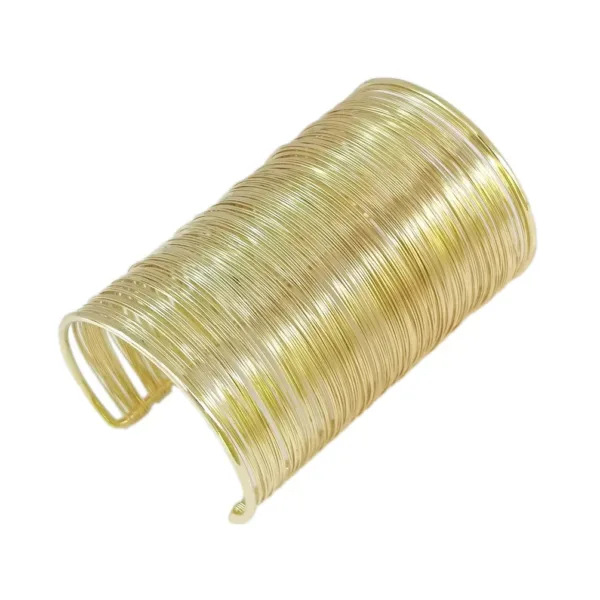 Manchette artisanale, symbole de culture et d'élégance africaine