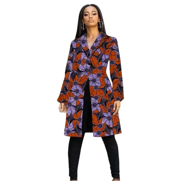 Manteau en tissu africain aux motifs vibrants